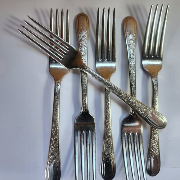 Wallace Brothers Forks Overlaid Pattern Silverplate Set of 6 Dinner Forks - Picture 1 of 9